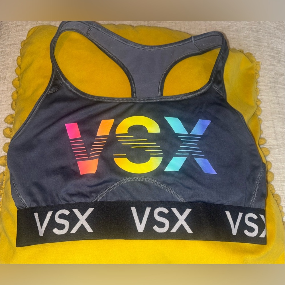 Victoria’s Secret VSX Gray Sports Bra Rainbow Logo Racerback Medium Gym Athletic